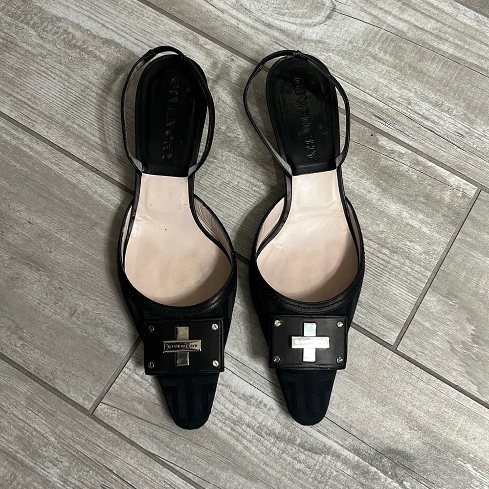 Vintage 90s Givenchy heels 37